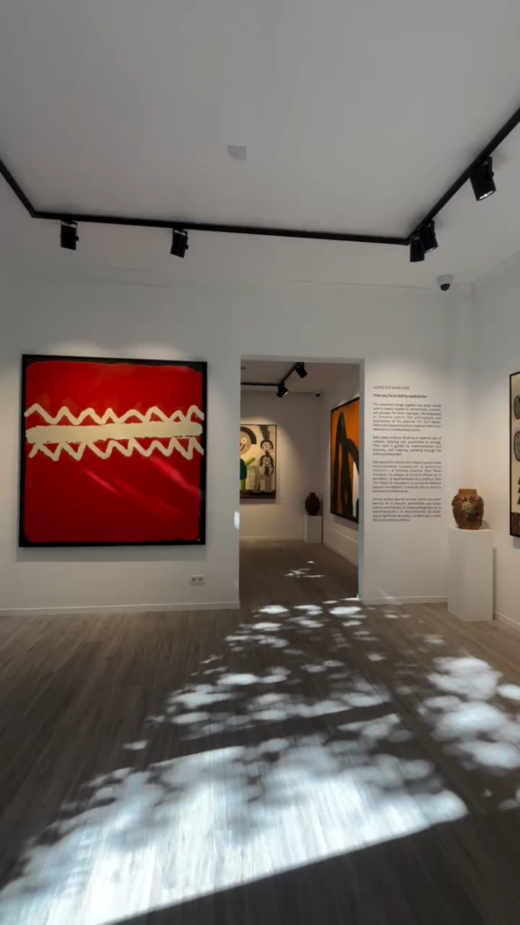 contemporary art gallery 3